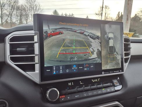 Used 2023 Toyota Tundra Limited image 10