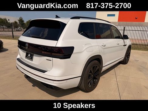 Used 2024 Volkswagen Atlas SEL Premium R-Line AWD/4WD image 4