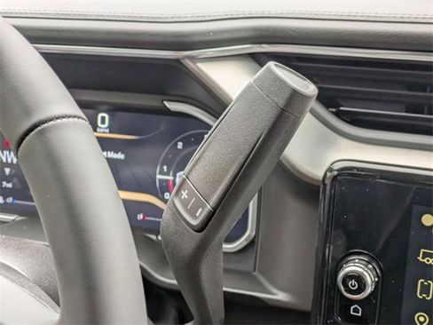 New 2026 GMC Sierra 3500 Denali w/ Denali Reserve Package image 25