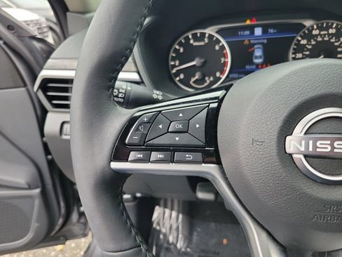 Used 2025 Nissan Altima 2.5 SL FWD image 20