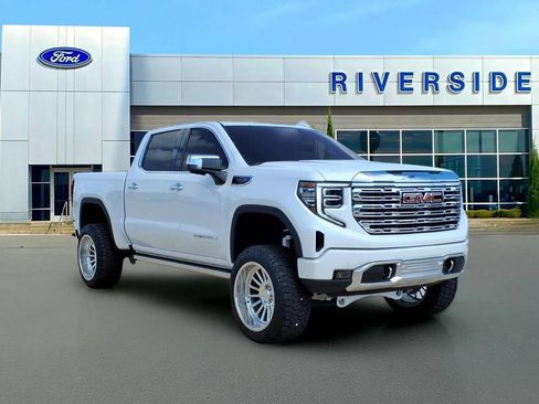 Used 2022 GMC Sierra 1500 Denali AWD/4WD image 1