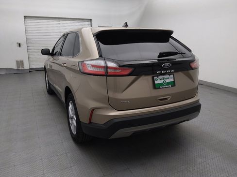 Used 2021 Ford Edge SEL w/ Convenience Package AWD/4WD image 6