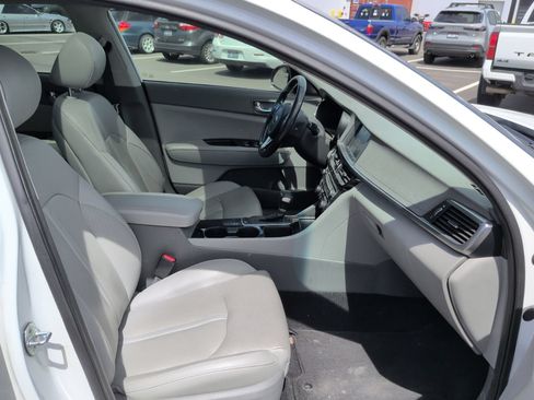 Used 2016 Kia Optima EX w/ Premium Package FWD image 14