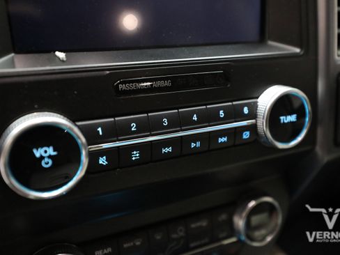 Used 2019 Ford Expedition Platinum image 26