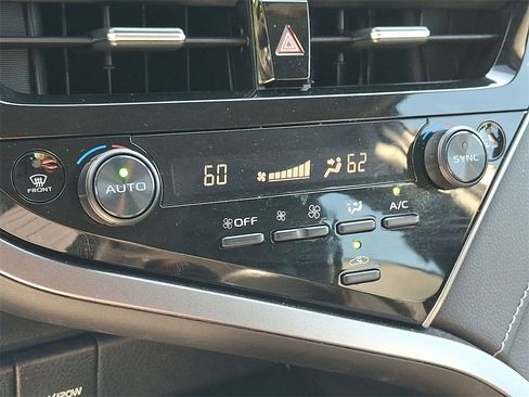 Used 2023 Toyota Camry XSE image 16