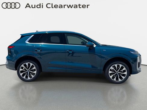 New 2026 Audi Q3 quattro 2.0T AWD/4WD image 5