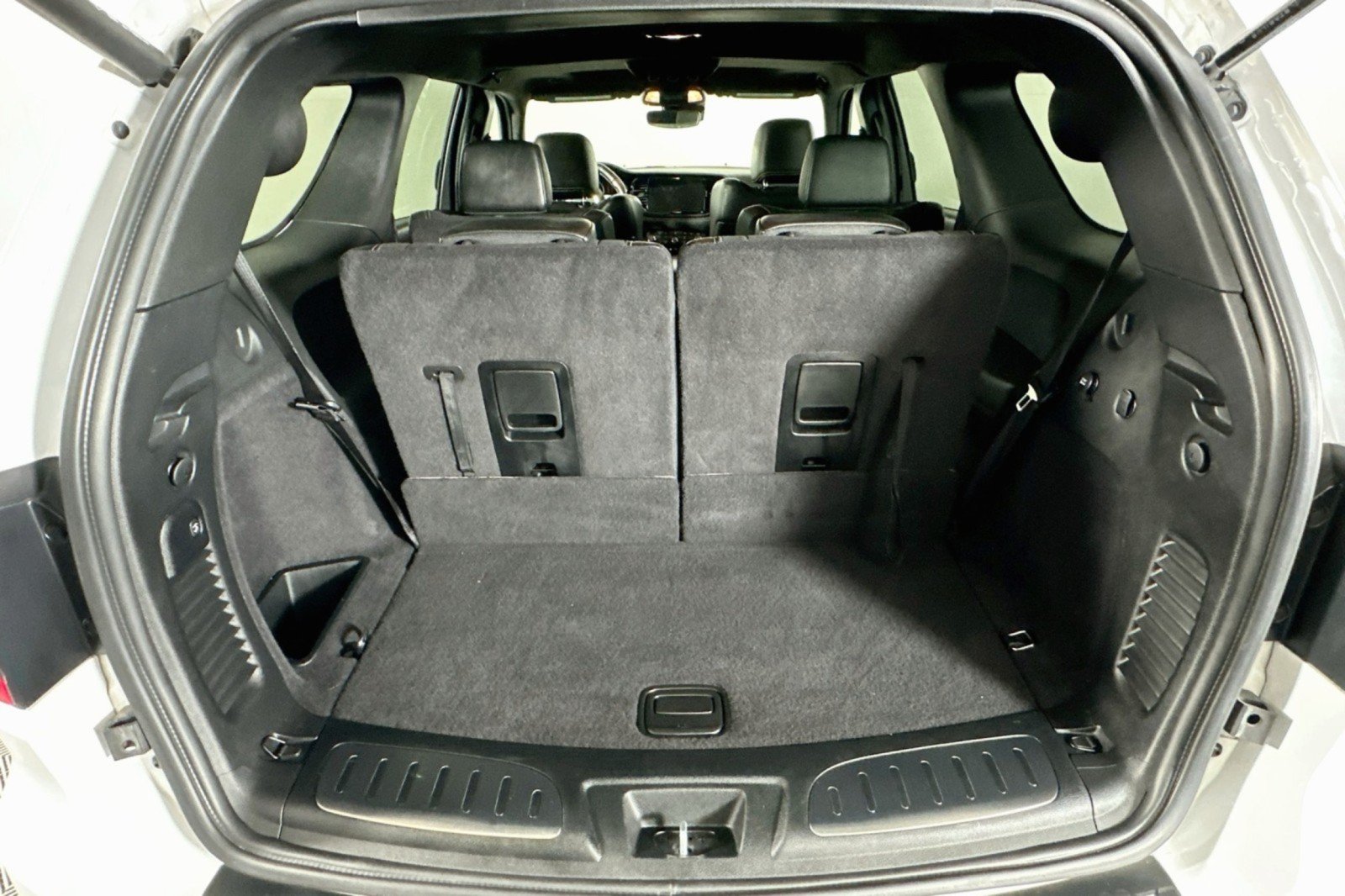 Used 2024 Dodge Durango SRT AWD/4WD image 23
