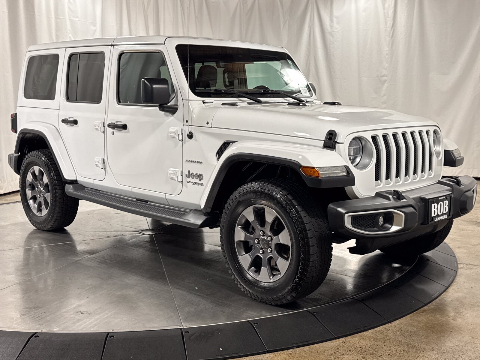 Used 2019 Jeep Wrangler Unlimited Sahara AWD/4WD image 6