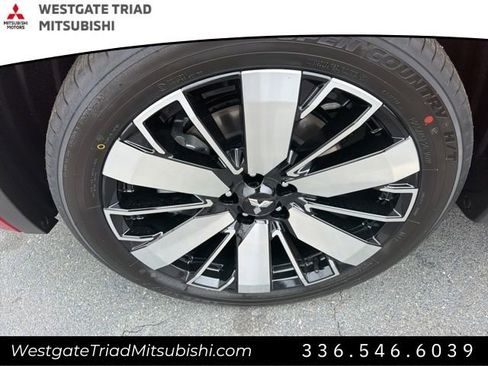 New 2026 Mitsubishi Outlander SEL FWD image 4