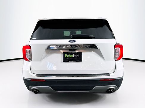 Used 2021 Ford Explorer Limited image 7