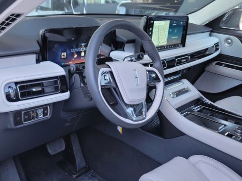 New 2026 Lincoln Aviator Reserve w/ Luxury Package image 7