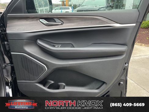 New 2026 Jeep Grand Cherokee Limited image 28