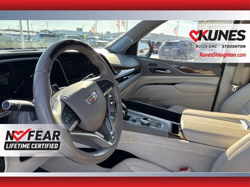 Used 2024 Cadillac Escalade ESV Sport Platinum AWD/4WD image 24