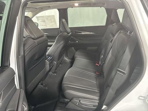 Certified 2026 INFINITI QX60 Luxe w/ Cargo Package image 29