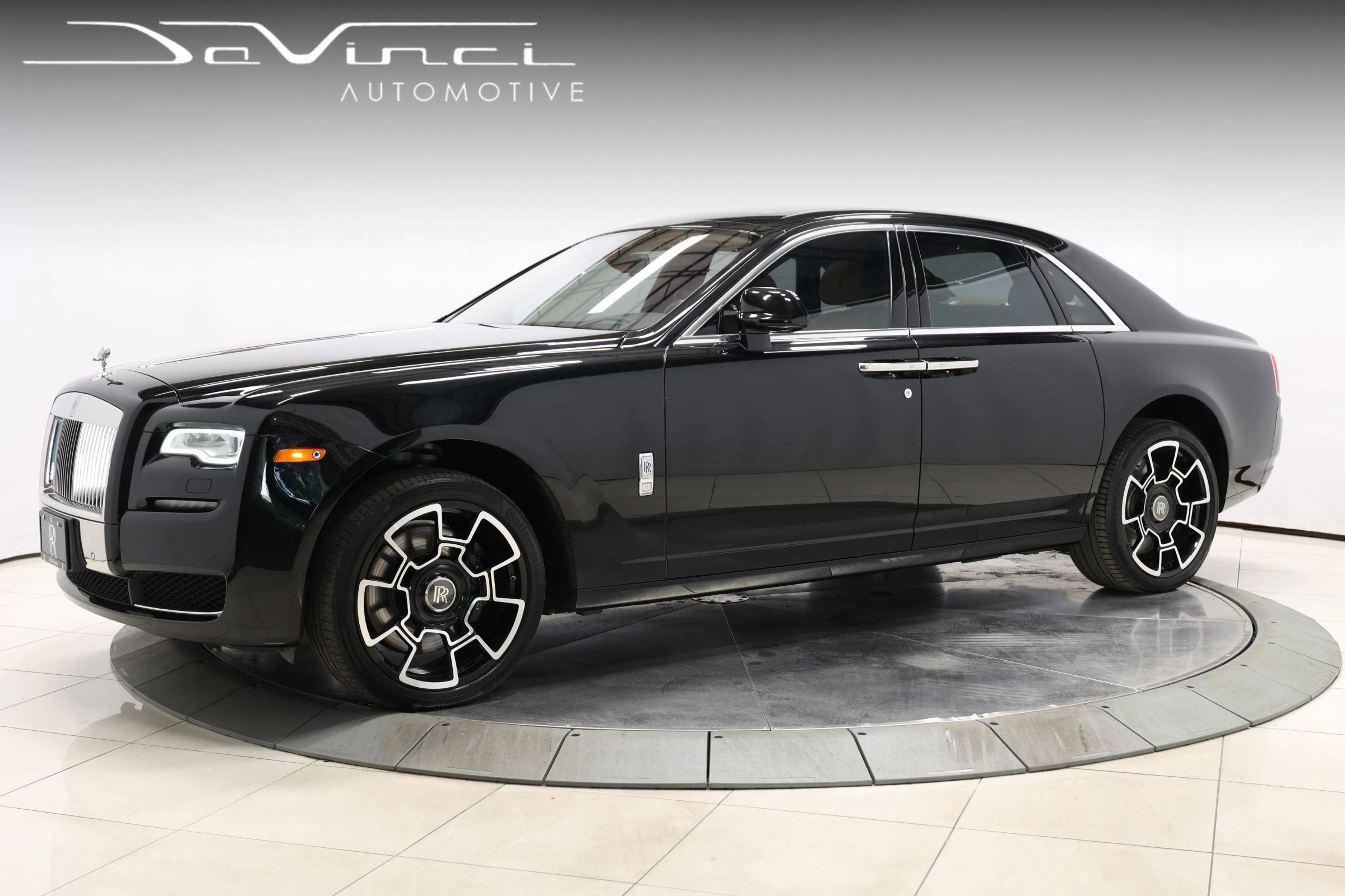 Used 2015 Rolls-Royce Ghost RWD image 1