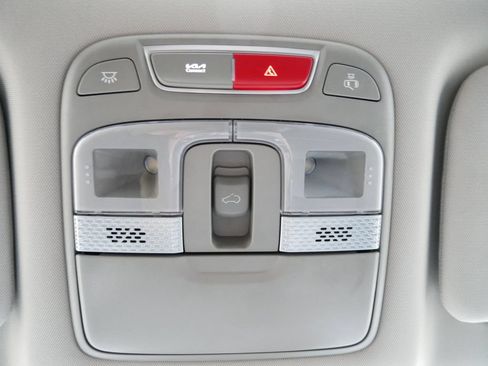 Used 2025 Kia Telluride S AWD/4WD image 25