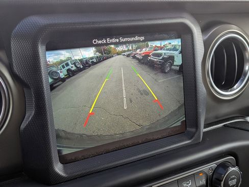 Used 2019 Jeep Wrangler Unlimited Rubicon image 14