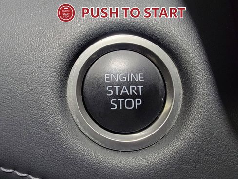 Certified 2025 Toyota Highlander XLE image 20