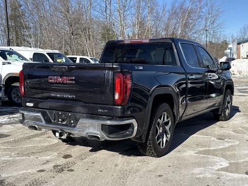 Used 2022 GMC Sierra 1500 SLT w/ SLT Premium Package image 8