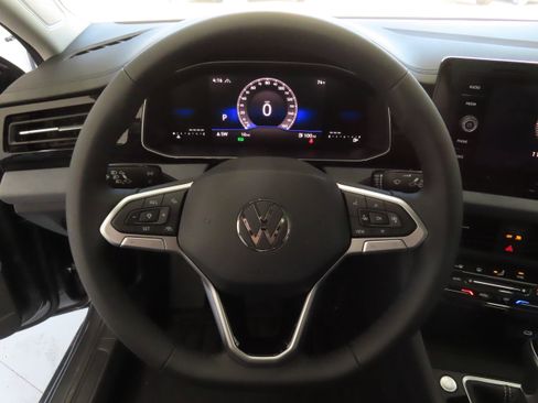 New 2026 Volkswagen Jetta SE FWD image 16