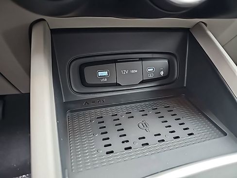 New 2026 Hyundai Venue SEL FWD image 21