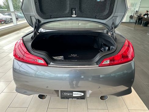Used 2011 INFINITI G37 IPL RWD image 18