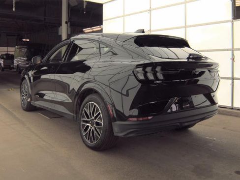 Used 2025 Ford Mustang Mach-E Premium AWD/4WD image 7