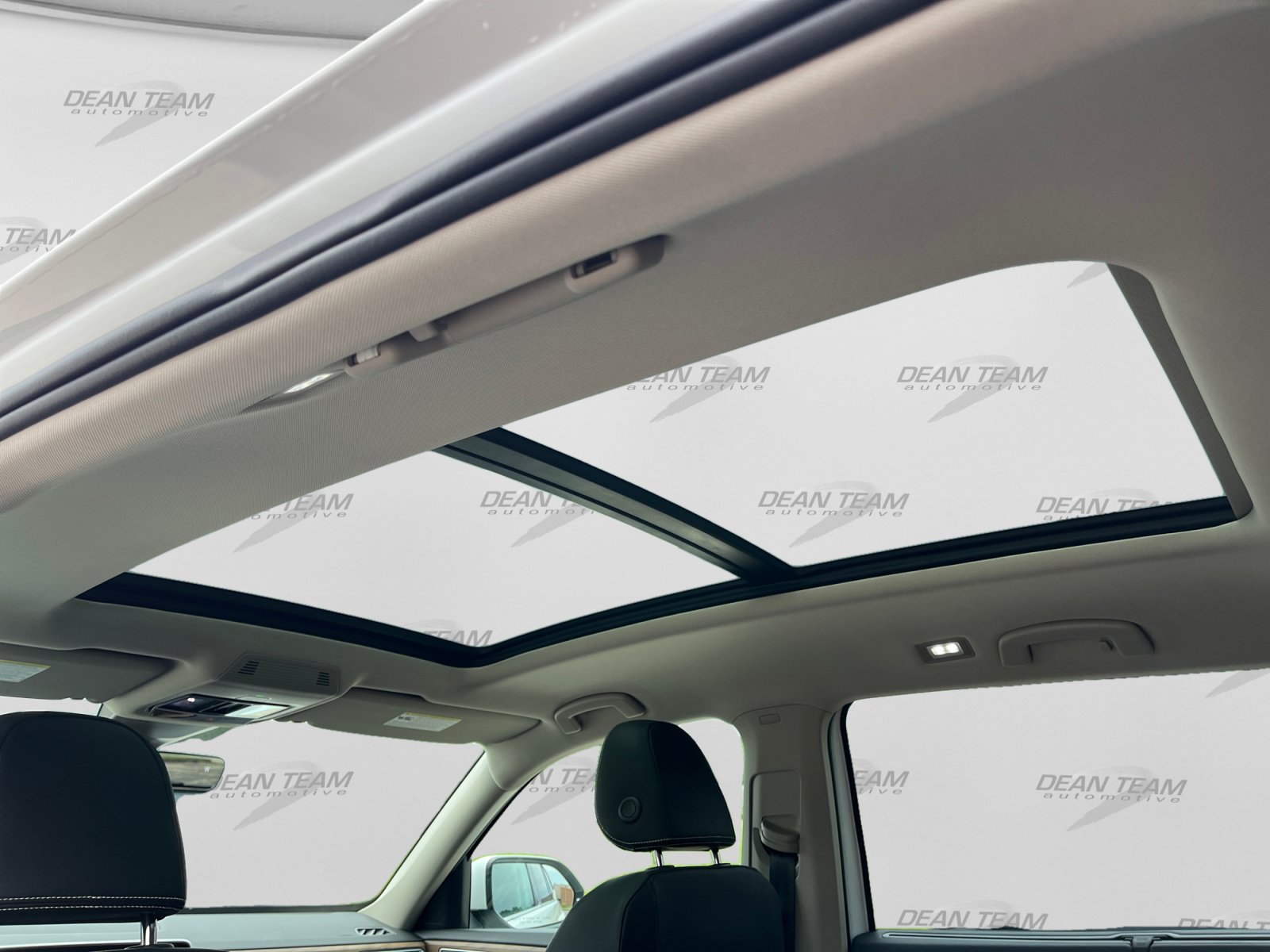 Certified 2026 Volkswagen Atlas SE w/ Panoramic Sunroof Package AWD/4WD image 16