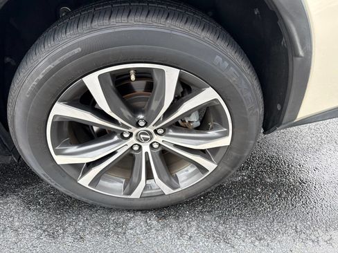 Used 2019 Lexus RX 350L FWD w/ Premium Package image 11