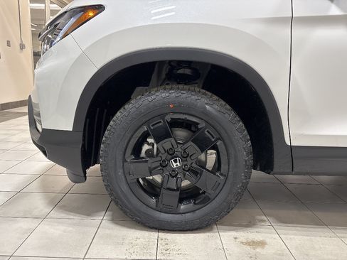 New 2026 Honda Ridgeline Black Edition image 7