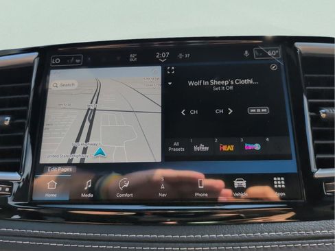 New 2026 Chrysler Pacifica Limited w/ S Appearance Package image 16