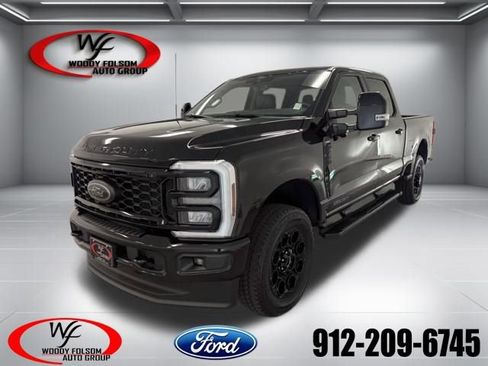 New 2026 Ford F250 Lariat w/ Black Appearance Package AWD/4WD image 1