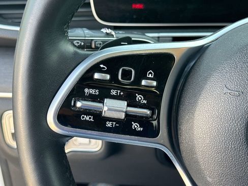 Used 2022 Mercedes-Benz GLE 350 4MATIC w/ 3rd Row Seat Package image 35