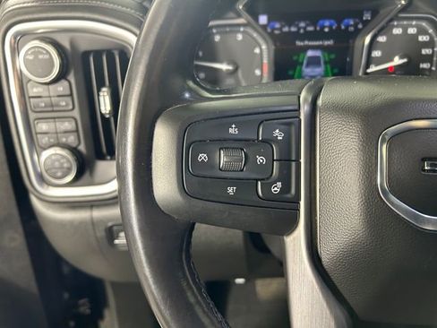 Used 2022 GMC Sierra 2500 Denali w/ Denali Black Diamond Edition image 16