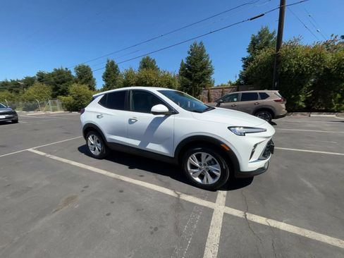 Used 2026 Buick Encore GX Preferred FWD image 2