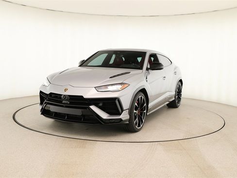 Used 2024 Lamborghini Urus S image 12