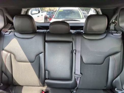 Used 2024 Jeep Compass Trailhawk AWD/4WD image 23