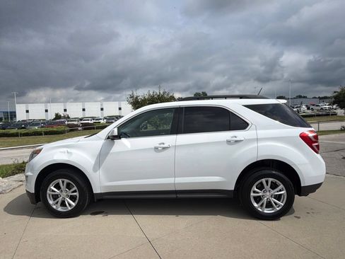 Used 2017 Chevrolet Equinox LT w/ Convenience Package FWD image 5