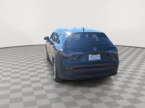 Used 2023 Honda HR-V LX image 7