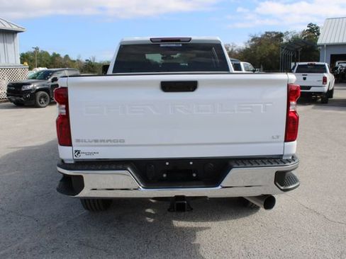 Used 2023 Chevrolet Silverado 2500 LT image 9