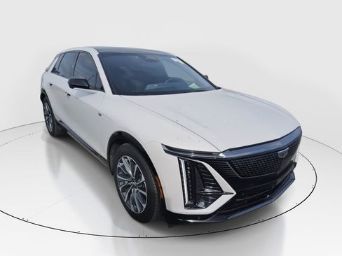 Used 2024 Cadillac Lyriq Sport image 1