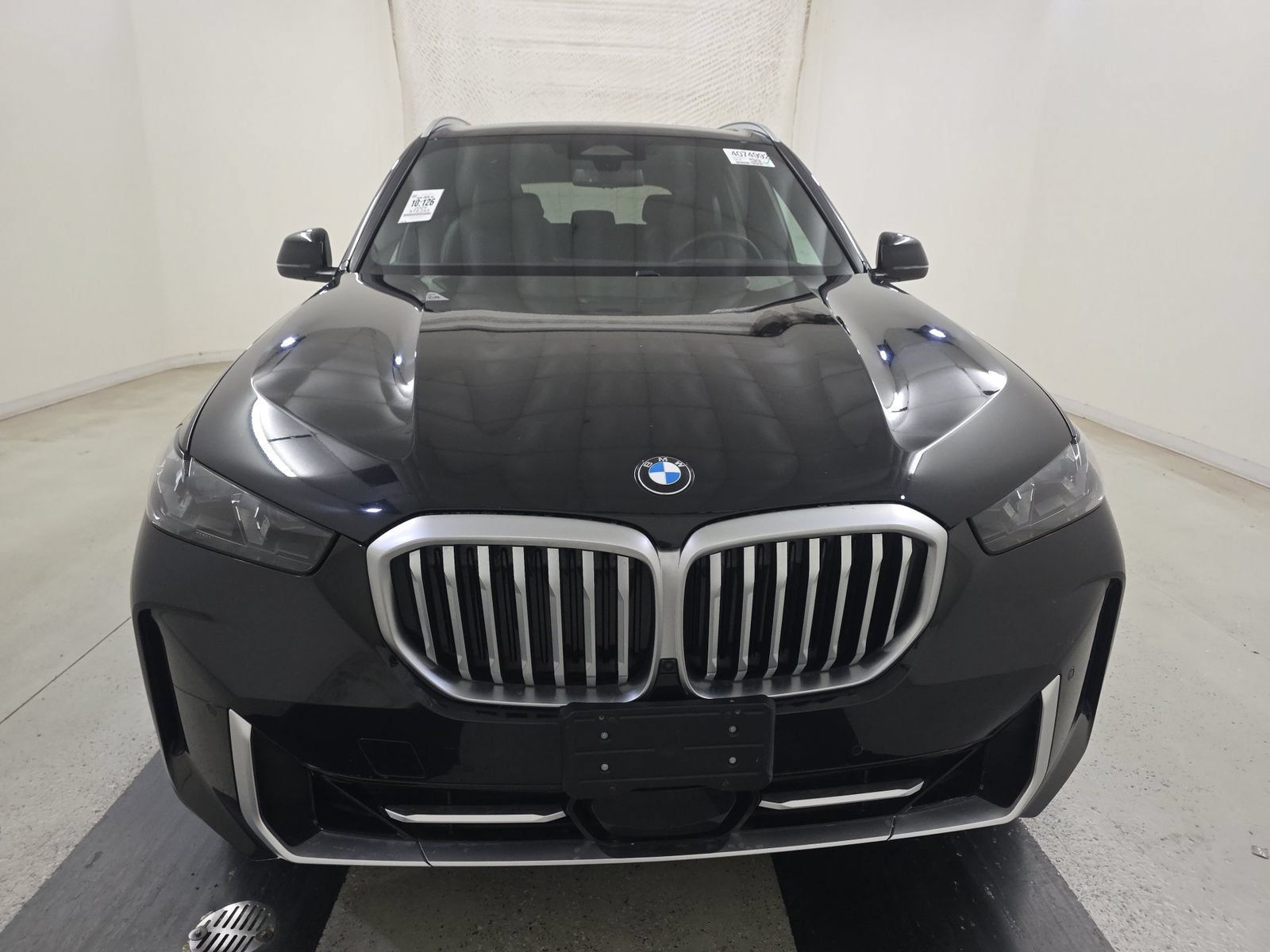 Used 2024 BMW X5 sDrive40i w/ Parking Assistance Package RWD image 2