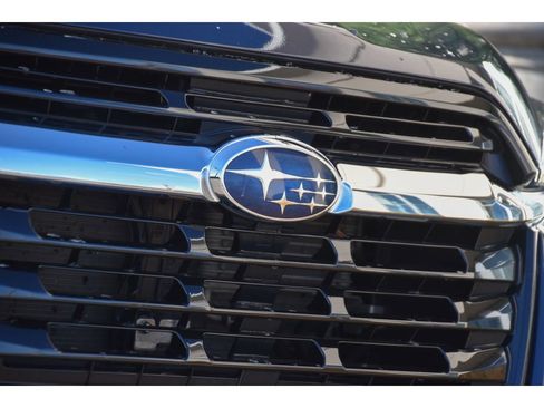 Certified 2023 Subaru Ascent Premium w/ Convenience Package image 10