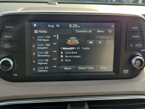 Used 2020 Hyundai Santa Fe SEL FWD image 23
