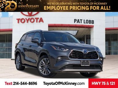 Used 2023 Toyota Highlander Platinum