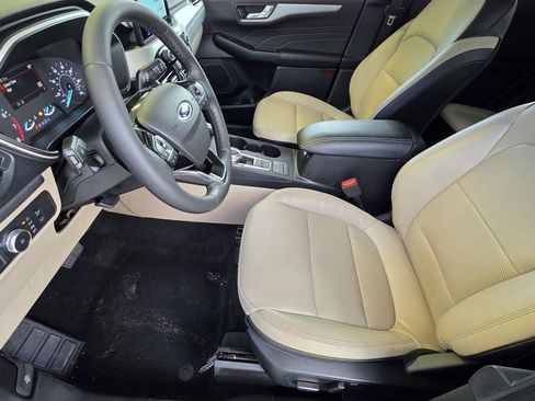 Used 2022 Ford Escape SEL FWD image 8