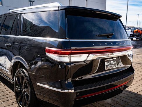 Used 2023 Lincoln Navigator L Reserve w/ Equipment Group 201A image 18