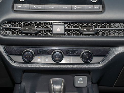 Certified 2023 Honda HR-V LX image 22