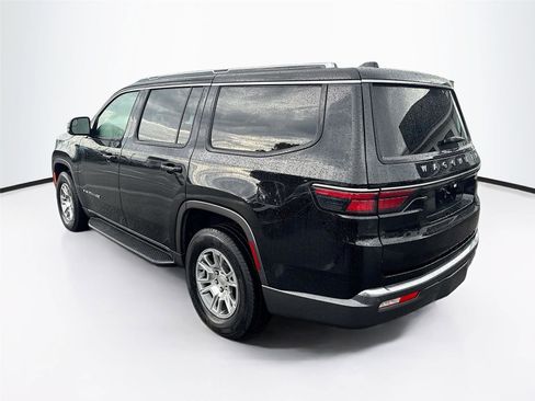 Used 2022 Jeep Wagoneer Series I image 5