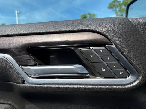 Used 2023 Chevrolet Silverado 1500 LTZ w/ LTZ Convenience Package II image 28